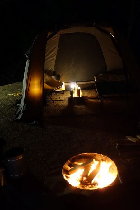 テントと焚き火