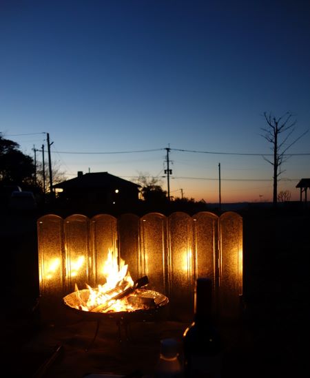 糸島おはなcamp&bbqで焚き火