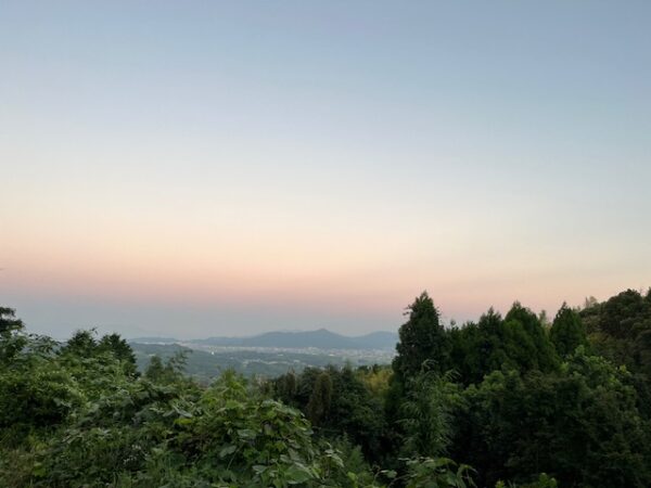 キャンプ場から眺める夕景