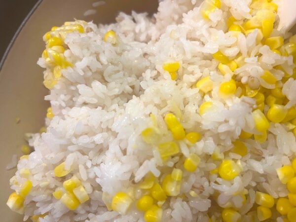 【とうもろこしご飯】備蓄してた古いお米で炊いてみたら最高に美味しかった！