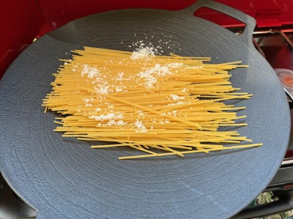 【阿蘇レインボーバレー】紅葉キャンプ!温泉・地獄蒸し・絶景かっぱ滝など満喫の2泊3日 マルチグリドルナポリタン