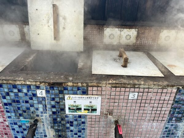 【阿蘇レインボーバレー】紅葉キャンプ!今日も朝からはげの湯温泉くぬぎ湯の家族露天風呂満喫(3日目)