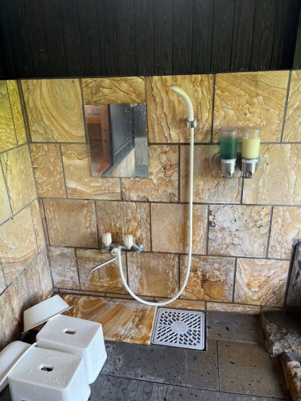 【阿蘇レインボーバレー】紅葉キャンプ！今日も朝からはげの湯温泉くぬぎ湯の家族露天風呂満喫（3日目）