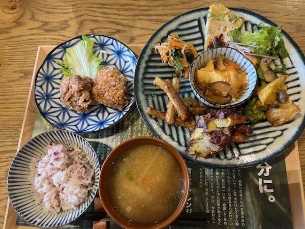 【鹿児島2泊3日旅行記】霧島神宮パワースポット巡り＆明るい農村焼酎蒸留所見学と絶品鹿児島牛すき焼き　日当山無垢食堂