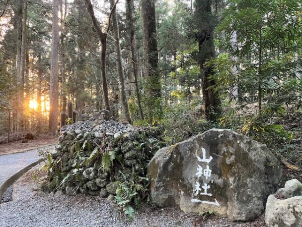 【鹿児島2泊3日旅行記】霧島神宮パワースポット巡り＆明るい農村焼酎蒸留所見学と絶品鹿児島牛すき焼き　霧島神宮山神社